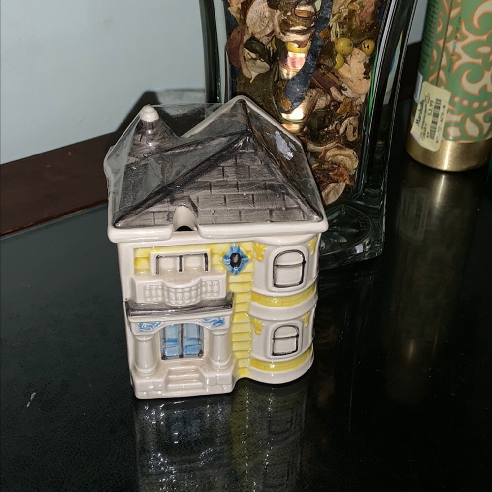 Collectible Otagiri House